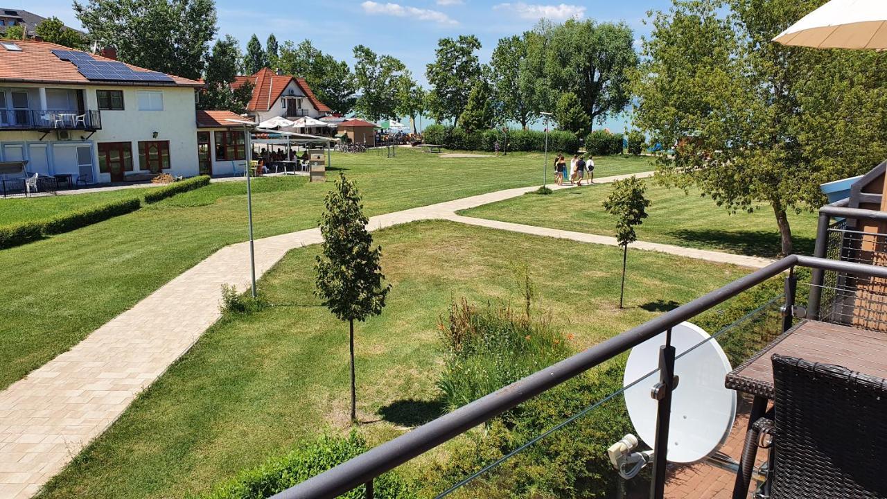 Wellapartman Zamárdi Exterior foto